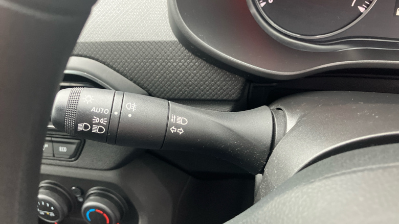 Dacia Sandero 1.0 TCe Essential 5dr Bi Fuel Hatchback